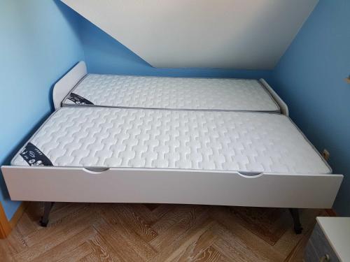 Postel nebo postele na pokoji v ubytování Exkl FH Fleiderbusch, Kamin, W-LAN