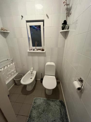 Ένα μπάνιο στο Palmi Villa