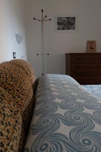 Una cama o camas en una habitación de Pala Cerbu
