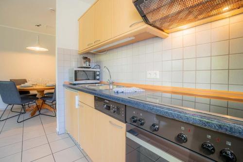 Η κουζίνα ή μικρή κουζίνα στο Wohnung 3B ID 085
