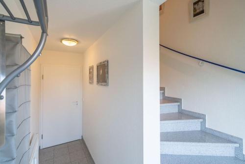 Φωτογραφία από το άλμπουμ του Wohnung 11 frei salzig ID 365 σε Süderhöft