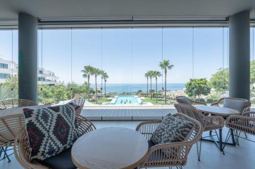 Marae Home - Dream Holidays Private Pool with Brea