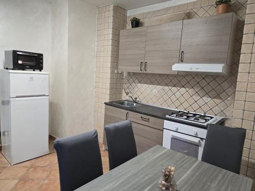 Napoli Central Museo Suite near to Subway & Quartieri Spagnoli
