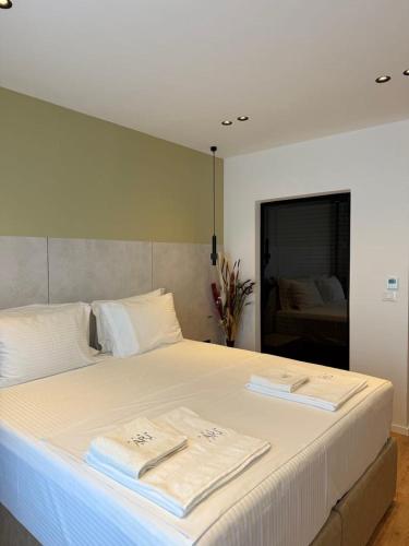Una cama o camas en una habitación de Hotel Ari Gjakove