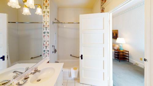 a bathroom with a sink and a shower at The Red Lion Inn in Stockbridge