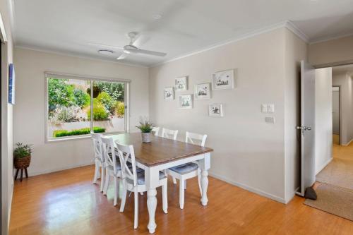 Φωτογραφία από το άλμπουμ του Monkey Gully Retreat - Mansfield - Sleeps 9 σε Mansfield