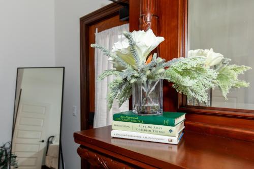 Gallery image of Boutique Style Condo Near Downtown Waterfront in Sandusky