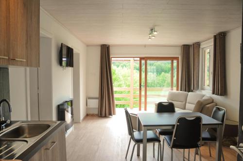 Chalet d'Aventures 주방 또는 간이 주방