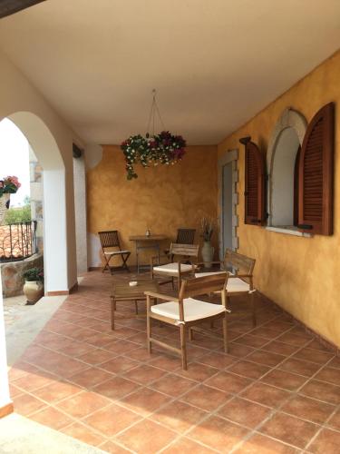 Posezení v ubytování I Mari Di Gallura Suites and Rooms