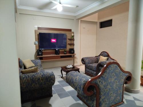 Μια τηλεόραση ή/και κέντρο ψυχαγωγίας στο Hotel Perez