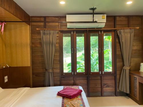 Gallery image of The Cliff and River Jungle Resort ภูผาและลำธารรีสอร์ท in Ban Bang Thong