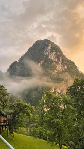 Gallery image of The Cliff and River Jungle Resort ภูผาและลำธารรีสอร์ท in Ban Bang Thong