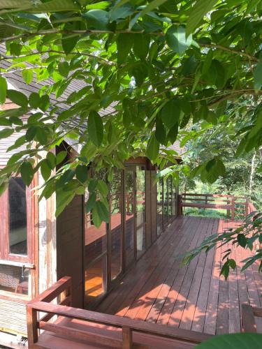 Gallery image of The Cliff and River Jungle Resort ภูผาและลำธารรีสอร์ท in Ban Bang Thong