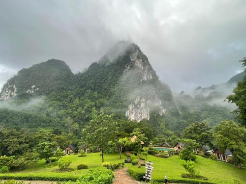 Gallery image of The Cliff and River Jungle Resort ภูผาและลำธารรีสอร์ท in Ban Bang Thong