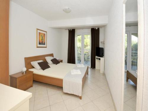 Apartments Villa Moonlight - One Bedroom Apartment with Sea View Balcony and Terrace Sandra