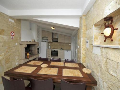 Apartments Villa Moonlight - One Bedroom Apartment with Sea View Balcony and Terrace Sandra