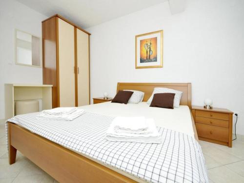 Apartments Villa Moonlight - One Bedroom Apartment with Sea View Balcony and Terrace Sandra