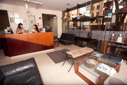 Posezení v ubytování Hotel El Farolito