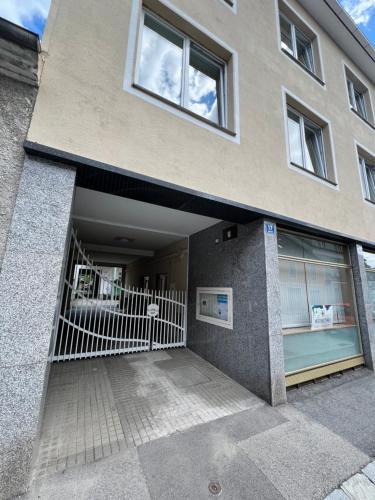 a building with a gate in front of it at Privatzimmer Burgpanorama in Raabs an der Thaya