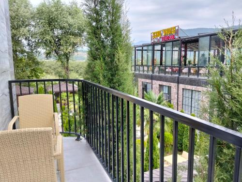 Balkoni atau teres di Şərq Vadisi Hotel