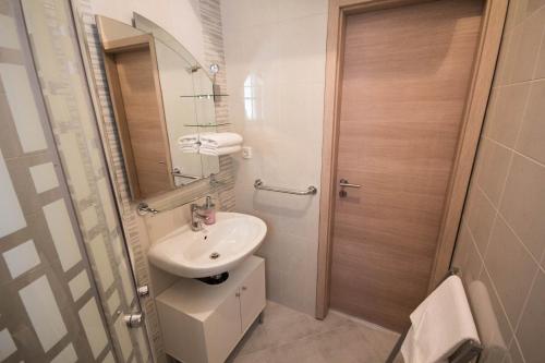 Apartments Lidija