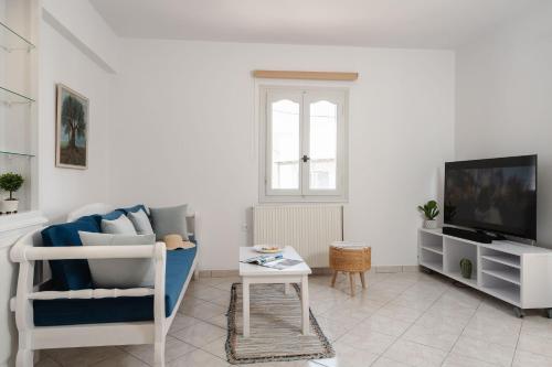 Prelude 2BR Apartment Naxos Town Center Near Beach