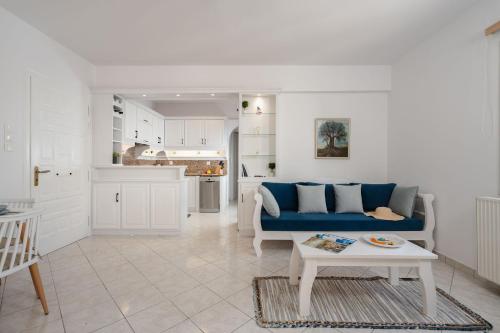 Prelude 2BR Apartment Naxos Town Center Near Beach