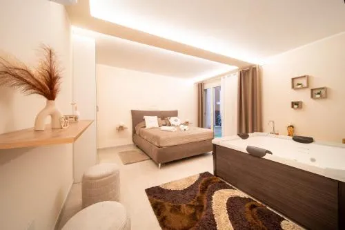 Desiree Luxury House- vasca idromassaggio photo 1