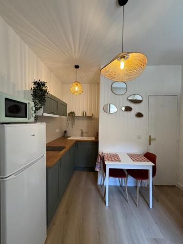 Køkken eller tekøkken på T2 rénové au cœur de Sète