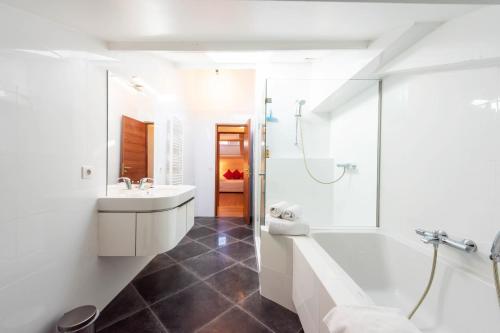 Elegant 1-Br apartment 3 minutes from la Croisette