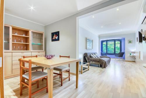 Gambar di galeri bagi Garbi 1-2 - Barneda Premium di Roses