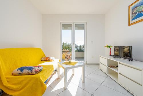 Beachfront Apartments Villa Šiša