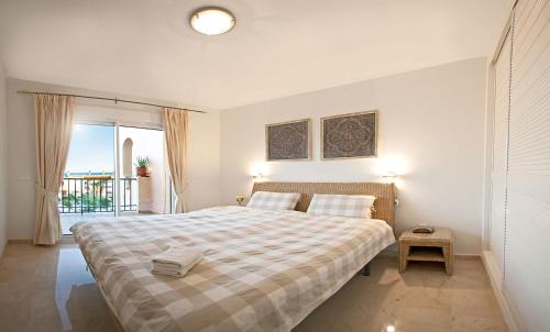 Luxury apartment residence La Joya - near to the sea