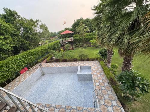 Κήπος έξω από το Mannat Farm