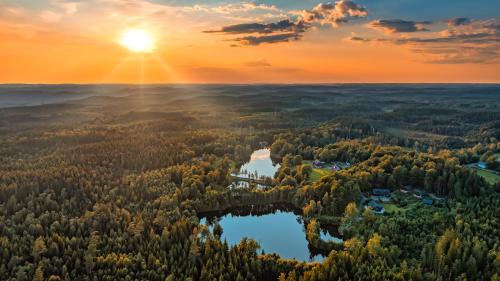 Naturlandskabet i nærheden af lodgen