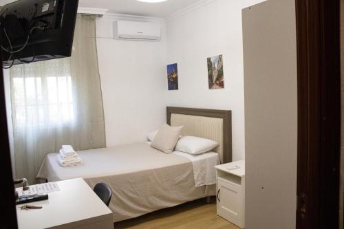 habitación o dormitorio acogedor, buena conexion