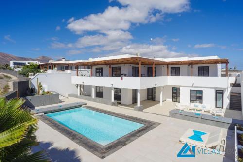 Vista Del Mar by Villas Now Ltd