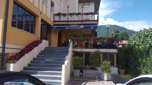 Veranda oz. zunanji predel v nastanitvi Lake Garda Hostel