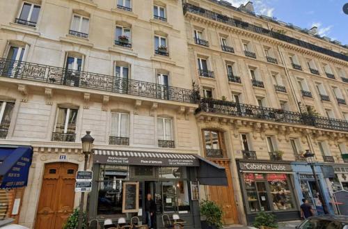 Appartement RENOVE EN PLEIN COEUR DE PARIS SUR L'ILE SAINT LOUIS !