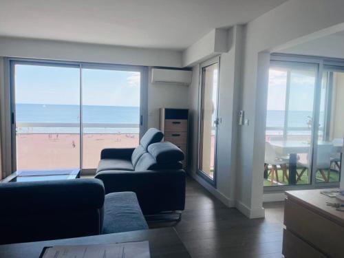 Photo de la galerie de l'établissement Spacieux et moderne appartement en bord de mer, à Mauguio