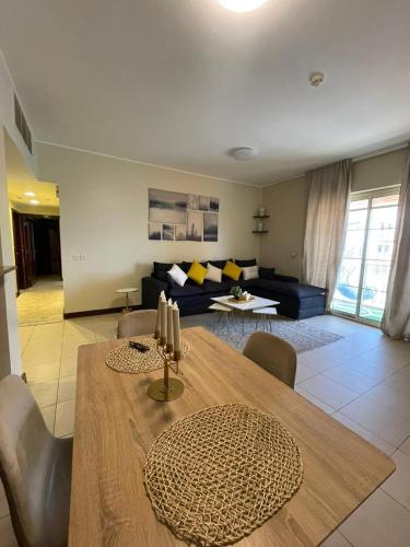 Posezení v ubytování شقق التجوري Al-Tjouri Apartments