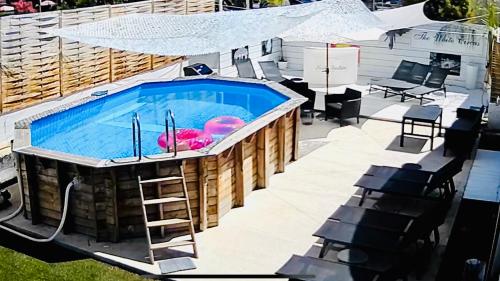 Bungalow avec piscine