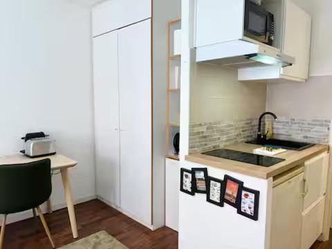 Kuchyň nebo kuchyňský kout v ubytování Appartement en hyper-centre de Lille