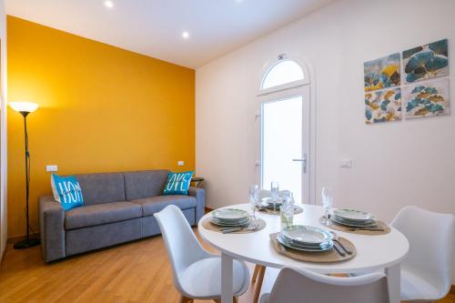 Foto Rentwin-Little Bright Home-Pisa Airport