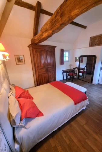 Postel nebo postele na pokoji v ubytování Gîte les deux saules