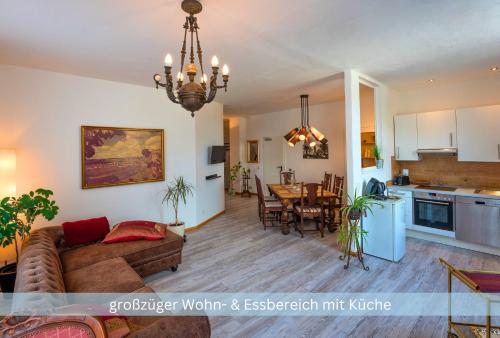 Η κουζίνα ή μικρή κουζίνα στο Grafenwohnung mit großem Dachgarten im Gästehaus Graf-Schmelzer