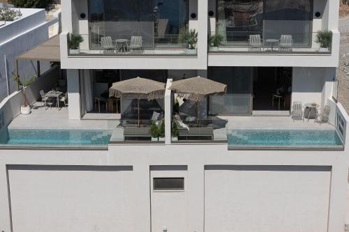Balkón nebo terasa v ubytování Galux Pool Homes