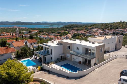 Alma Mare - Modern Apartment with Soul & View
