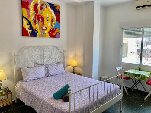 Good Energies Room in Málaga Center with Private Bathroom