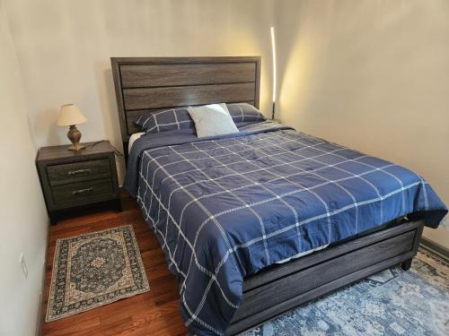 Postel nebo postele na pokoji v ubytování 3 bedrooms apt,2 baths,15 mins to NYC